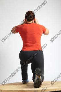 2021 01 ANGELINA KNEELING POSE WITH SPYGLASS (21)